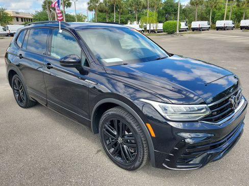 Used 2022 Volkswagen Tiguan SE R-Line FWD image 7
