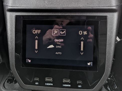 New 2026 GMC Yukon XL Denali Ultimate AWD/4WD image 24