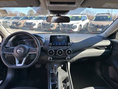 Used 2023 Nissan Sentra SV image 10