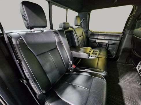 Used 2018 Ford F150 Lariat image 28