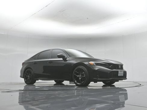 Used 2026 Honda Civic Sport image 3