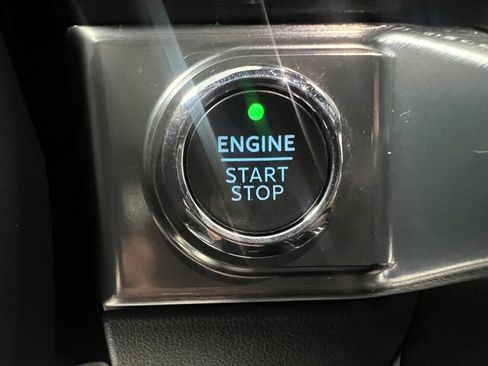 Used 2022 Ford F150 Lariat w/ Equipment Group 502A High image 31