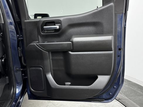 Used 2022 Chevrolet Silverado 1500 Custom image 25