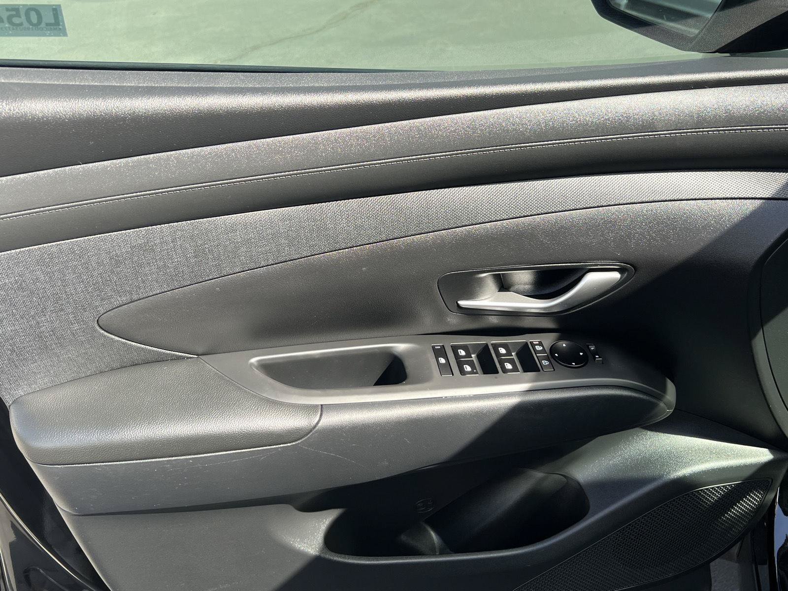Certified 2025 Hyundai Tucson SEL AWD/4WD image 19