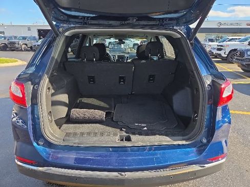 Used 2020 Chevrolet Equinox LT w/ Driver Convenience Package AWD/4WD image 23