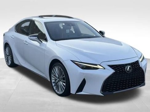 Used 2022 Lexus IS 300 AWD w/ Premium Package image 3