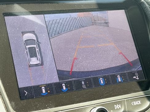 Used 2019 Chevrolet Equinox Premier FWD image 20