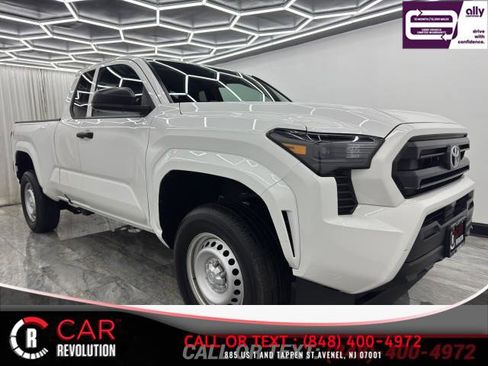 Used 2024 Toyota Tacoma SR image 1