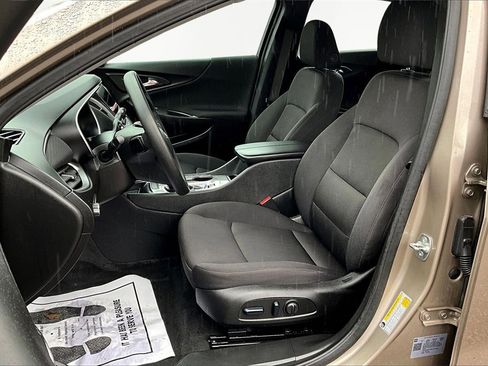 Used 2025 Chevrolet Malibu LT image 24