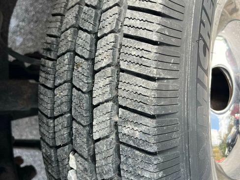 Used 1991 Ford F450 2WD Regular Cab Super Duty image 25