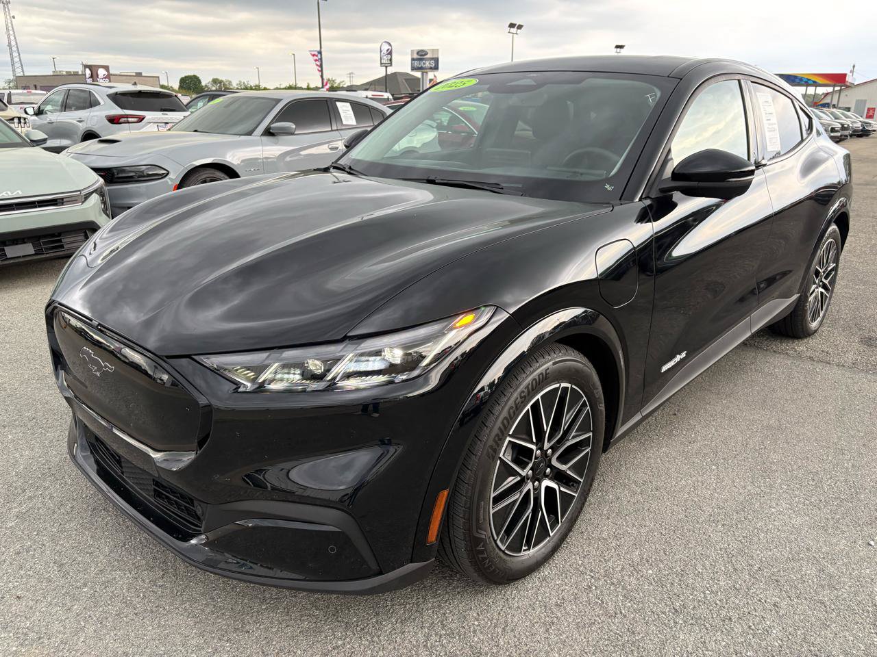 Used 2025 Ford Mustang Mach-E Premium RWD image 7