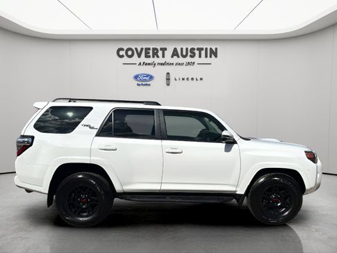 Used 2023 Toyota 4Runner TRD Off-Road Premium w/ Off Road Premium Plus Package AWD/4WD image 6