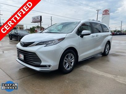 Certified 2022 Toyota Sienna Limited