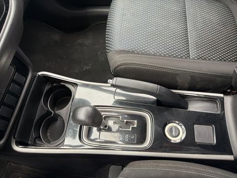 Used 2017 Mitsubishi Outlander ES AWD/4WD image 21