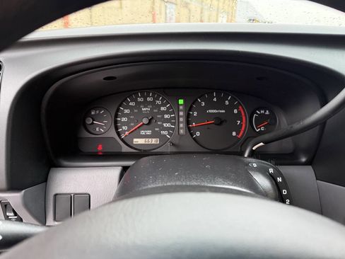 Used 2000 Nissan Frontier XE image 20