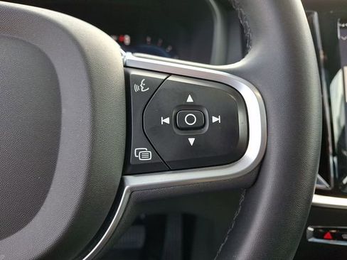 Used 2023 Volvo S60 B5 Plus w/ Climate Package image 23