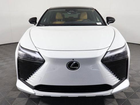 Used 2024 Lexus RZ 300e Premium w/ Accessory Package (Z1) image 2