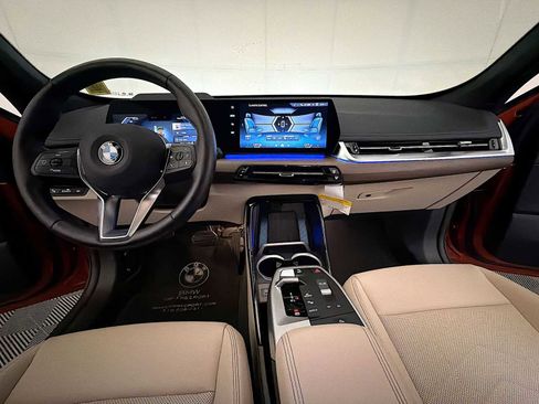 Used 2025 BMW X1 xDrive28i w/ Premium Package AWD/4WD image 17