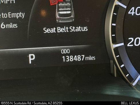 Used 2020 Toyota Highlander XLE FWD image 26
