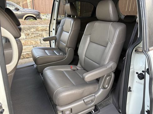 Used 2016 Honda Odyssey EX-L image 19