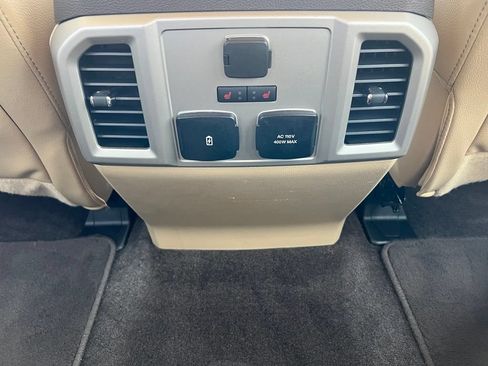 Used 2018 Ford F150 Lariat w/ Equipment Group 502A Luxury AWD/4WD image 25