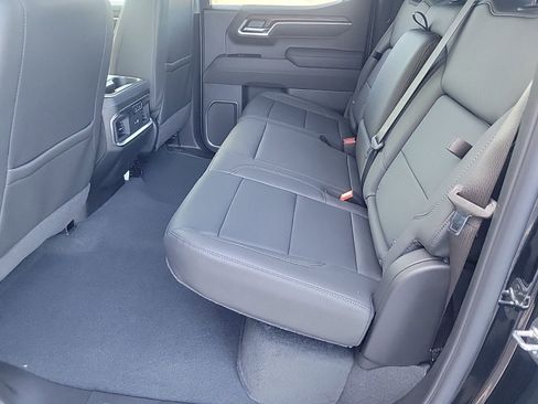 New 2026 GMC Sierra 1500 SLT w/ SLT Premium Plus Package AWD/4WD image 12