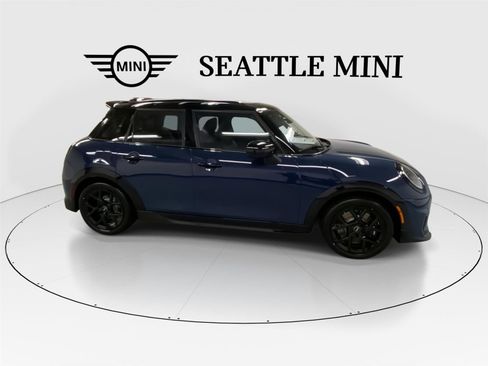 New 2026 MINI Cooper S image 13