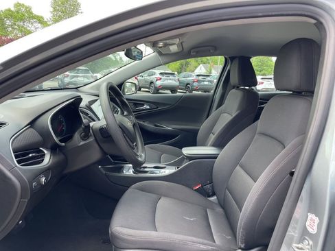 Used 2024 Chevrolet Malibu LT image 10