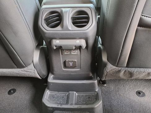 Used 2023 Jeep Wrangler Unlimited Sahara w/ LED Lighting Group AWD/4WD image 14
