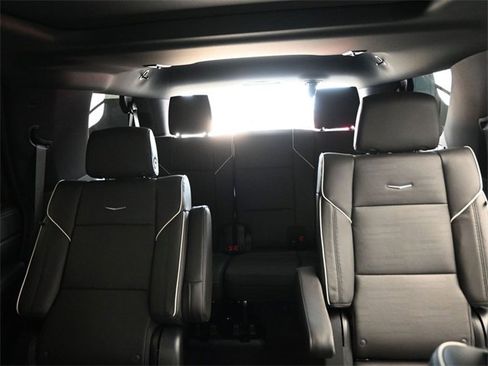 Used 2025 Cadillac Escalade Sport w/ Touring Package image 20