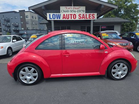 Used 2001 Volkswagen Beetle GLX FWD image 2