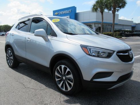 Used 2021 Buick Encore Preferred w/ Safety Package AWD/4WD image 4