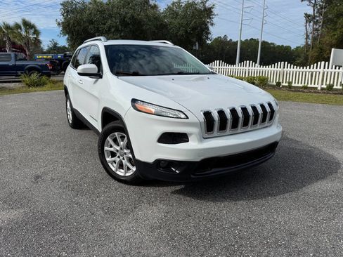 Used 2015 Jeep Cherokee Latitude w/ Cold Weather Group image 37