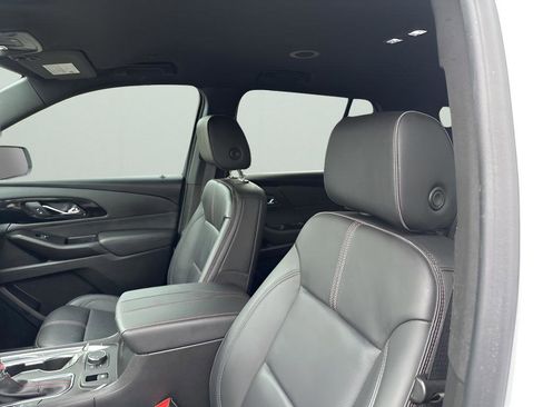 Used 2023 Chevrolet Traverse RS image 24