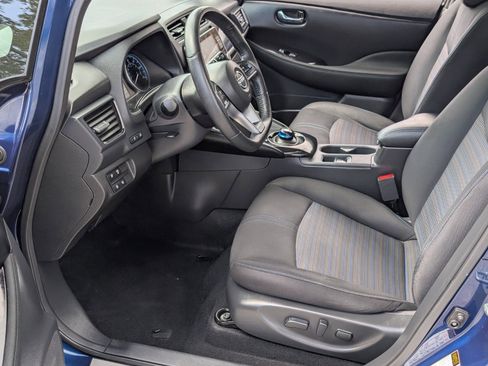 Certified 2024 Nissan Leaf SV Plus image 11