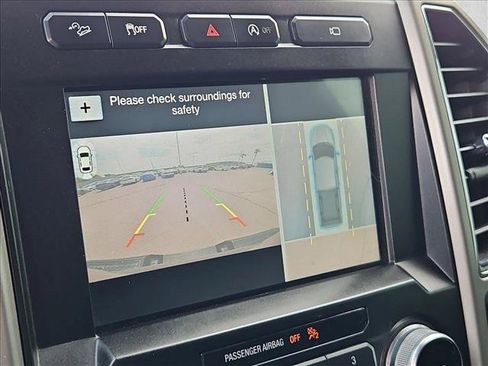 Used 2017 Ford F150 Lariat w/ Equipment Group 502A Luxury AWD/4WD image 14