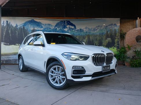 Used 2021 BMW X5 sDrive40i w/ Parking Assistance Package RWD image 3