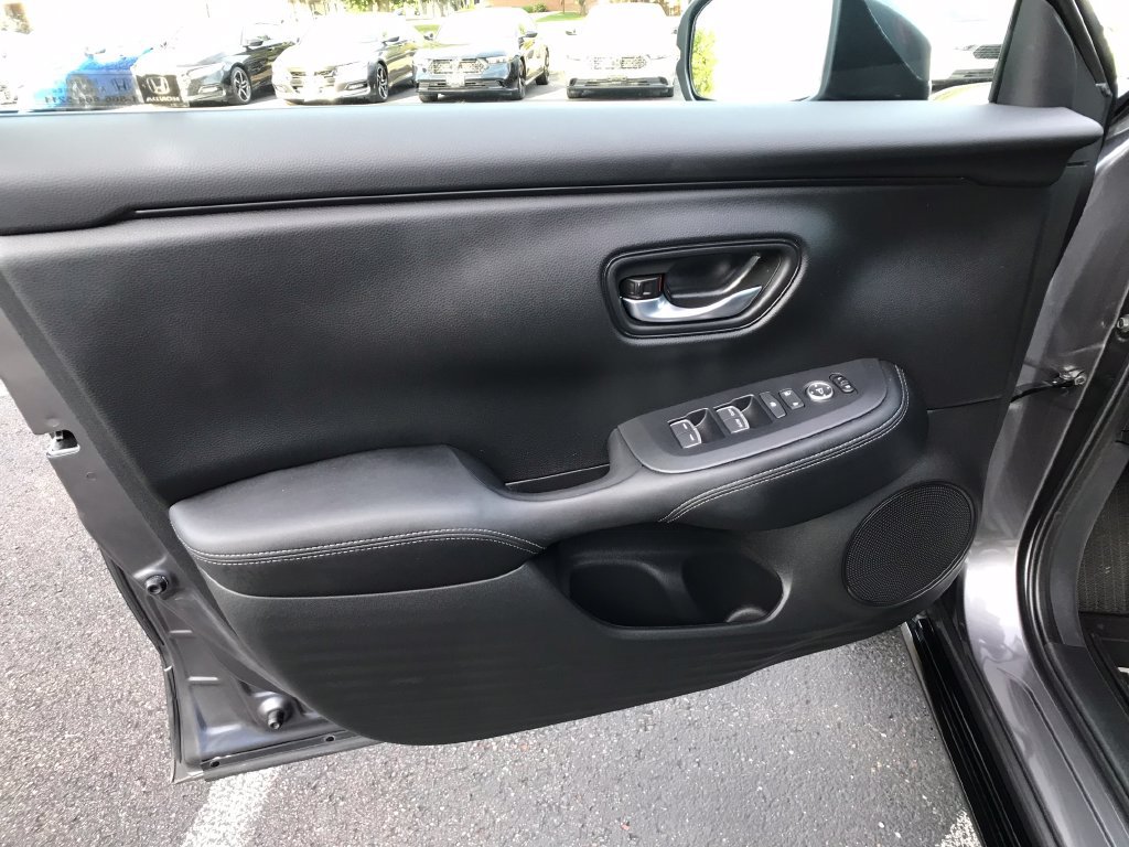 Certified 2025 Honda HR-V EX-L image 16