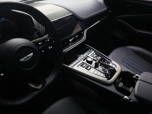 Used 2025 Aston Martin DBX 707 AWD/4WD image 26