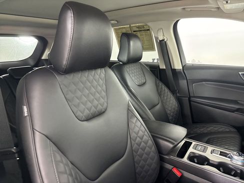 Used 2024 Ford Edge Titanium AWD/4WD image 30