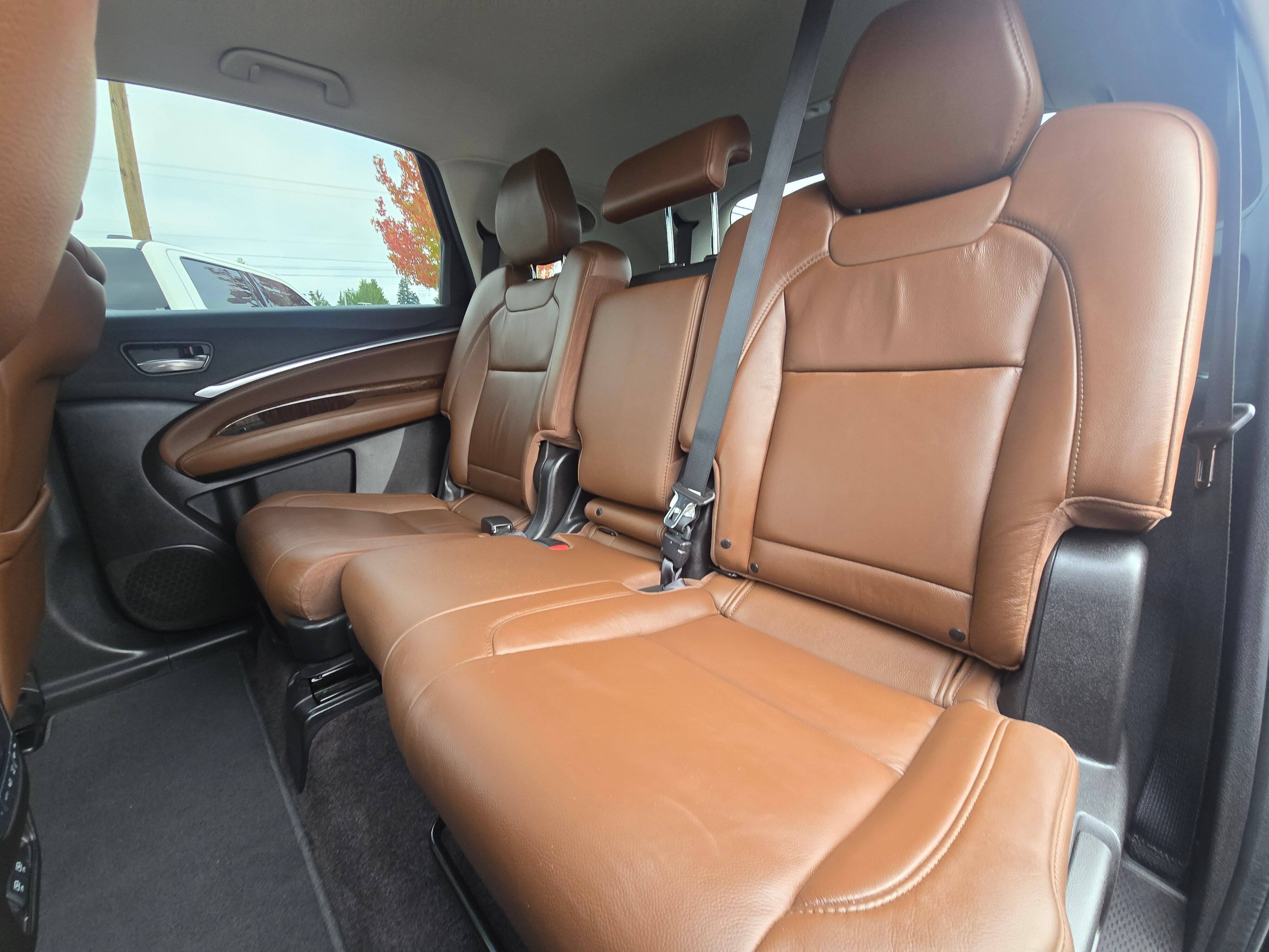 Used 2017 Acura MDX w/ Technology Package AWD/4WD image 17