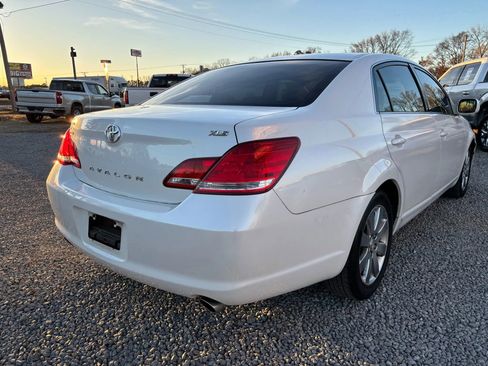 Used 2005 Toyota Avalon XL image 8