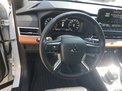 Used 2022 Mitsubishi Outlander SEL FWD image 17