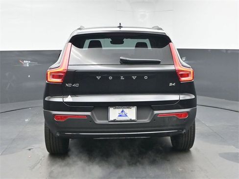 New 2026 Volvo XC40 B4 Plus w/ Protection Package Premier image 7