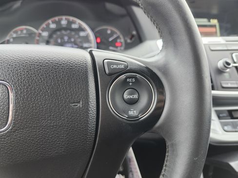 Used 2015 Honda Accord Sport image 29