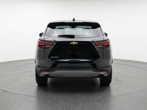 Used 2025 Chevrolet Blazer LT image 7