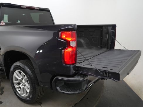 Used 2024 Chevrolet Silverado 1500 RST w/ Z71 Off-Road Package AWD/4WD image 9
