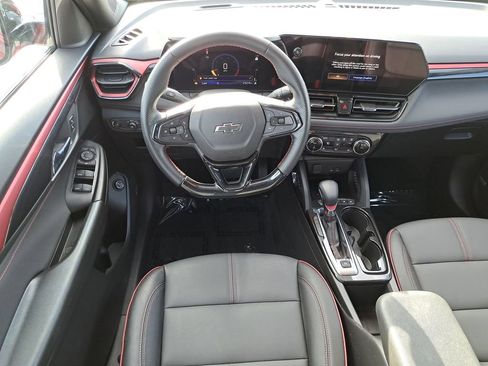 Used 2024 Chevrolet TrailBlazer RS w/ Convenience Package image 12