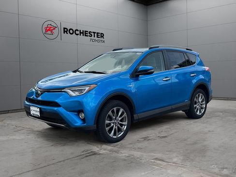 Used 2018 Toyota RAV4 Limited w/ Advanced Technology Package AWD/4WD image 7