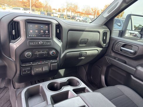 Used 2022 Chevrolet Silverado 2500 Custom w/ Custom Value Package image 27